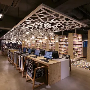 カプセルホテル ブース ネットカフェ&カプセル, 東京都